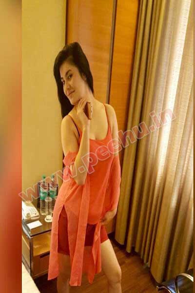 Kolkata College Call Girl Nikki Arora